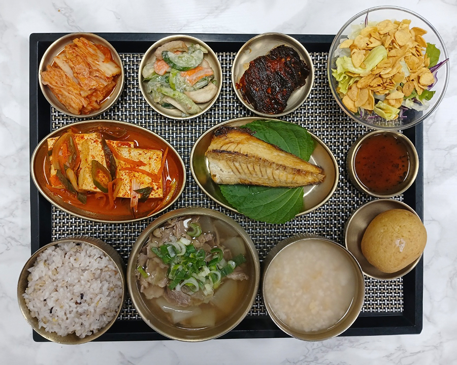 식사 2025년 10월 18일 식단 사진